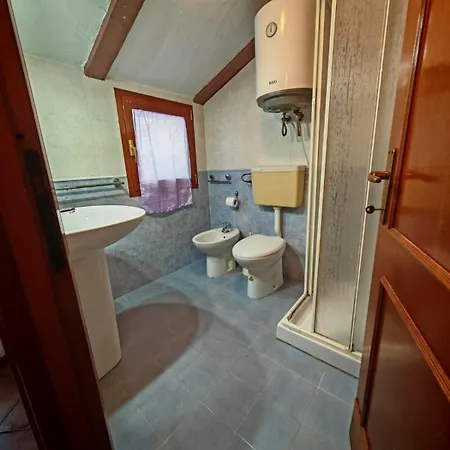 Santa Teresa Mansarda Parking Centro Holiday home *