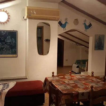 Holiday home Santa Teresa Mansarda Parking Centro *