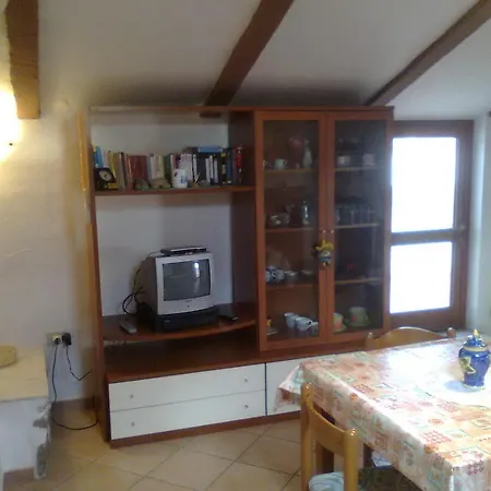 Santa Teresa Mansarda Parking Centro Holiday home *