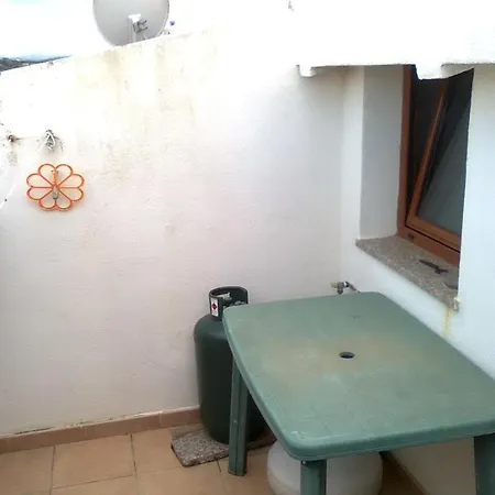 Santa Teresa Mansarda Parking Centro Holiday home *