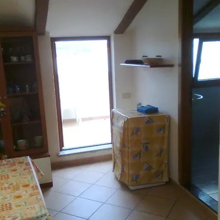 Holiday home Santa Teresa Mansarda Parking Centro *